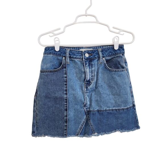 Y2K Vintage Pacsun Patchwork Denim Mini Skirt Blue Cotton Raw Hem Size 25 - Picture 1 of 11